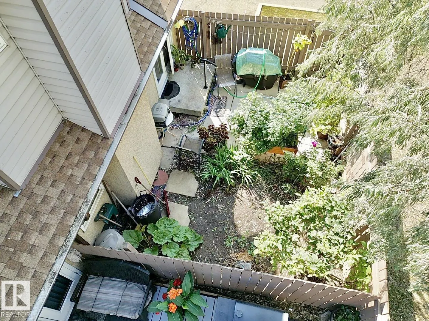 2303 139 AV NW