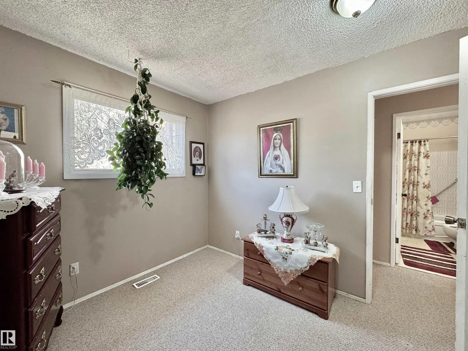 2303 139 AV NW