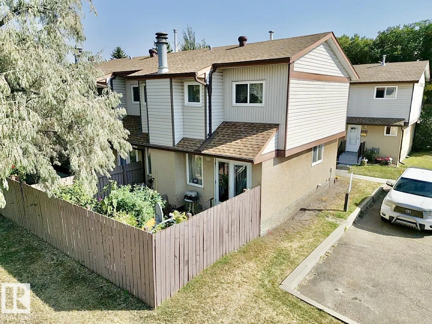 2303 139 AV NW