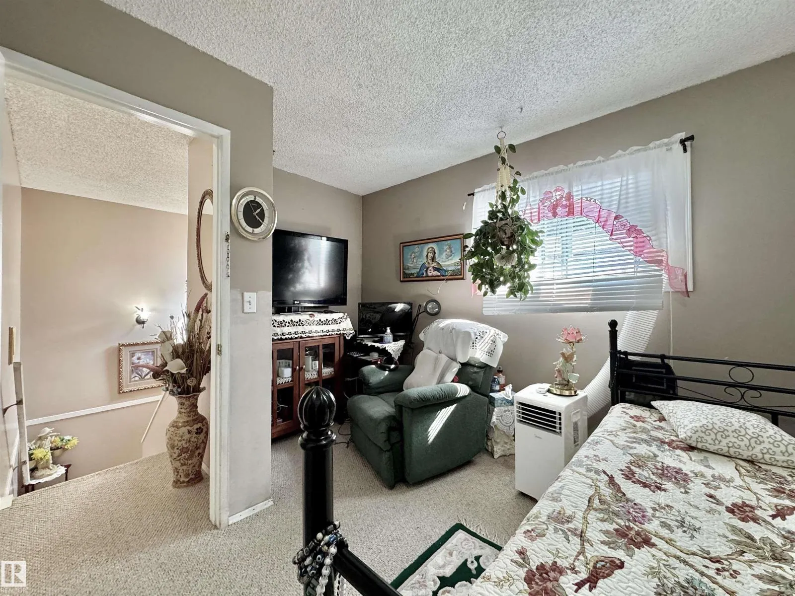 2303 139 AV NW
