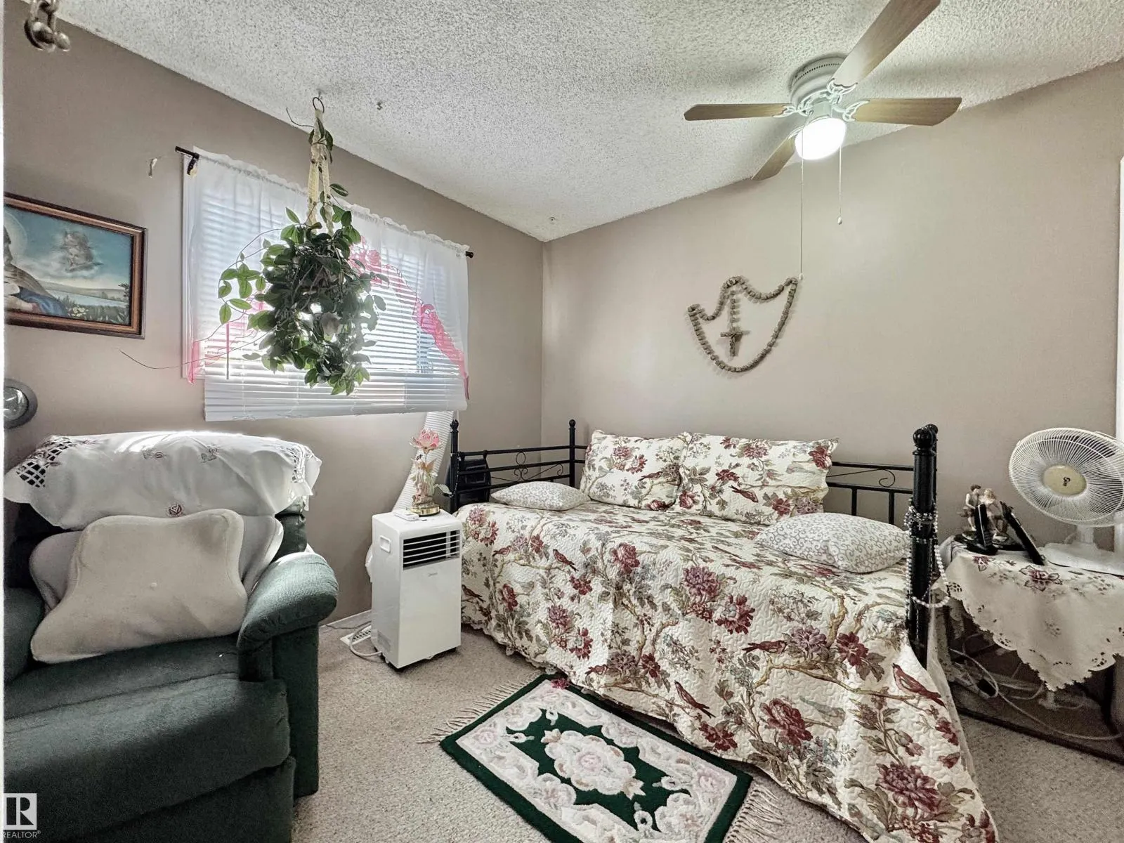 2303 139 AV NW