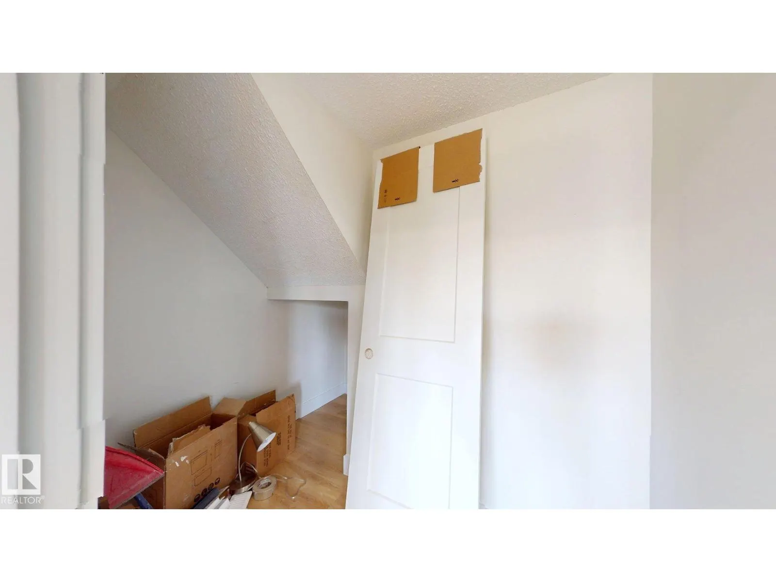 1396 LAKEWOOD RD W NW