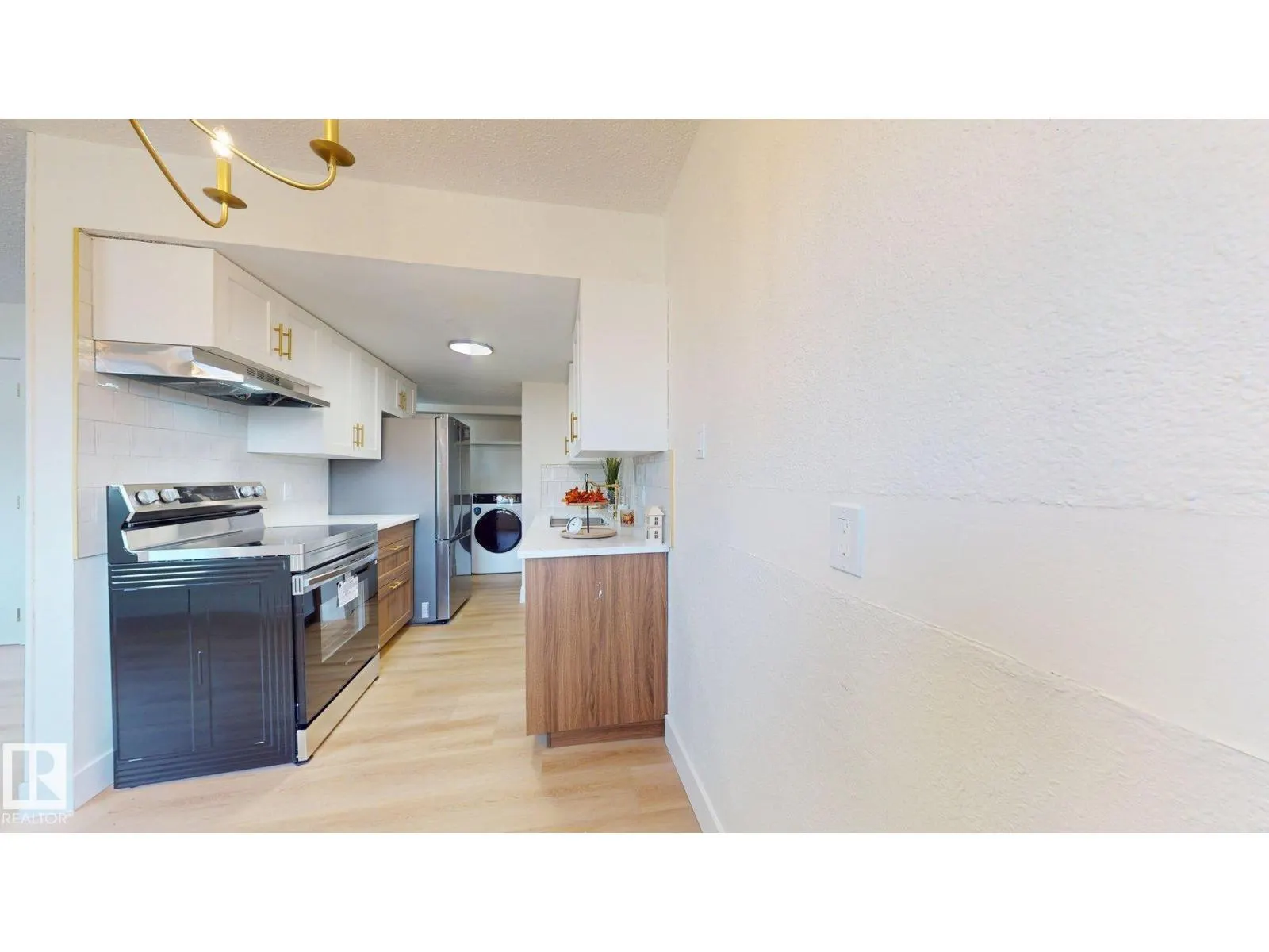 1396 LAKEWOOD RD W NW
