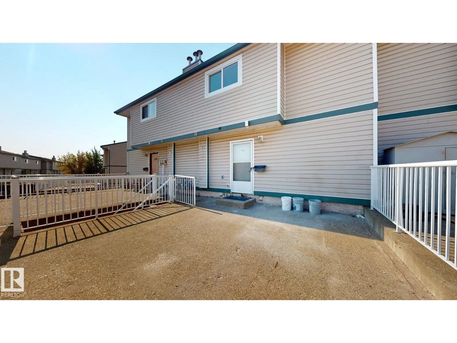 1396 LAKEWOOD RD W NW