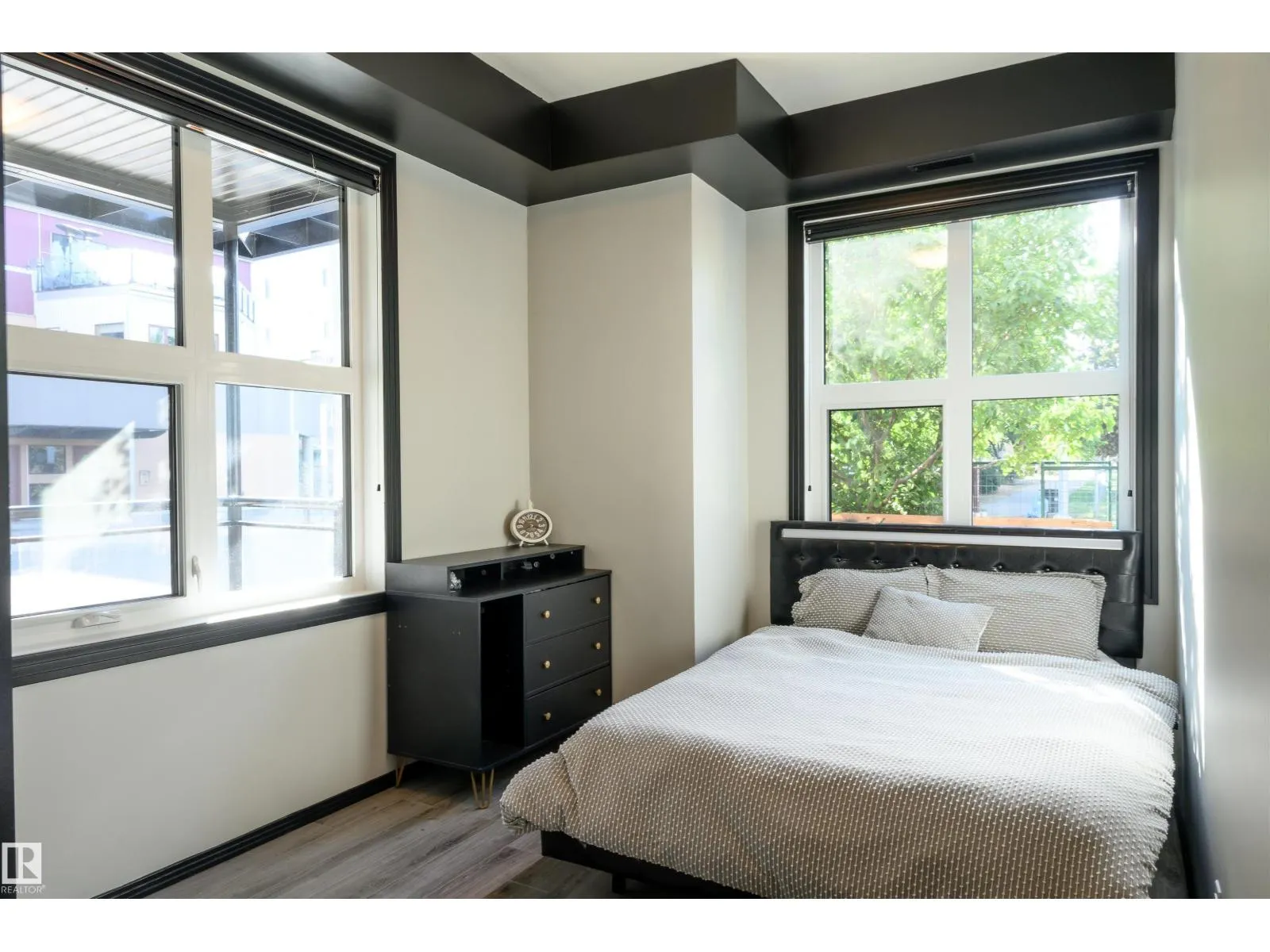 #106 10531 117 ST NW