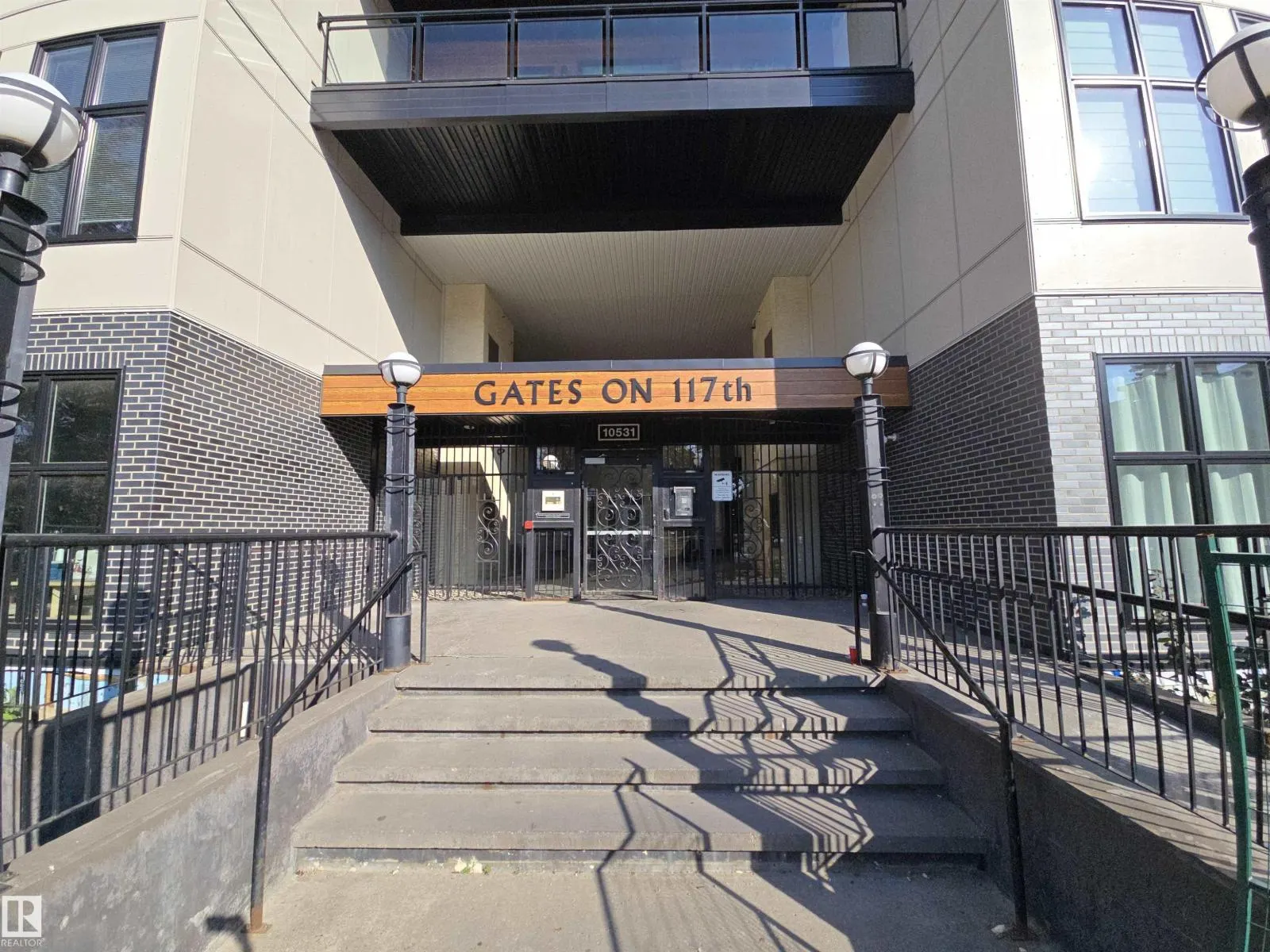 #106 10531 117 ST NW