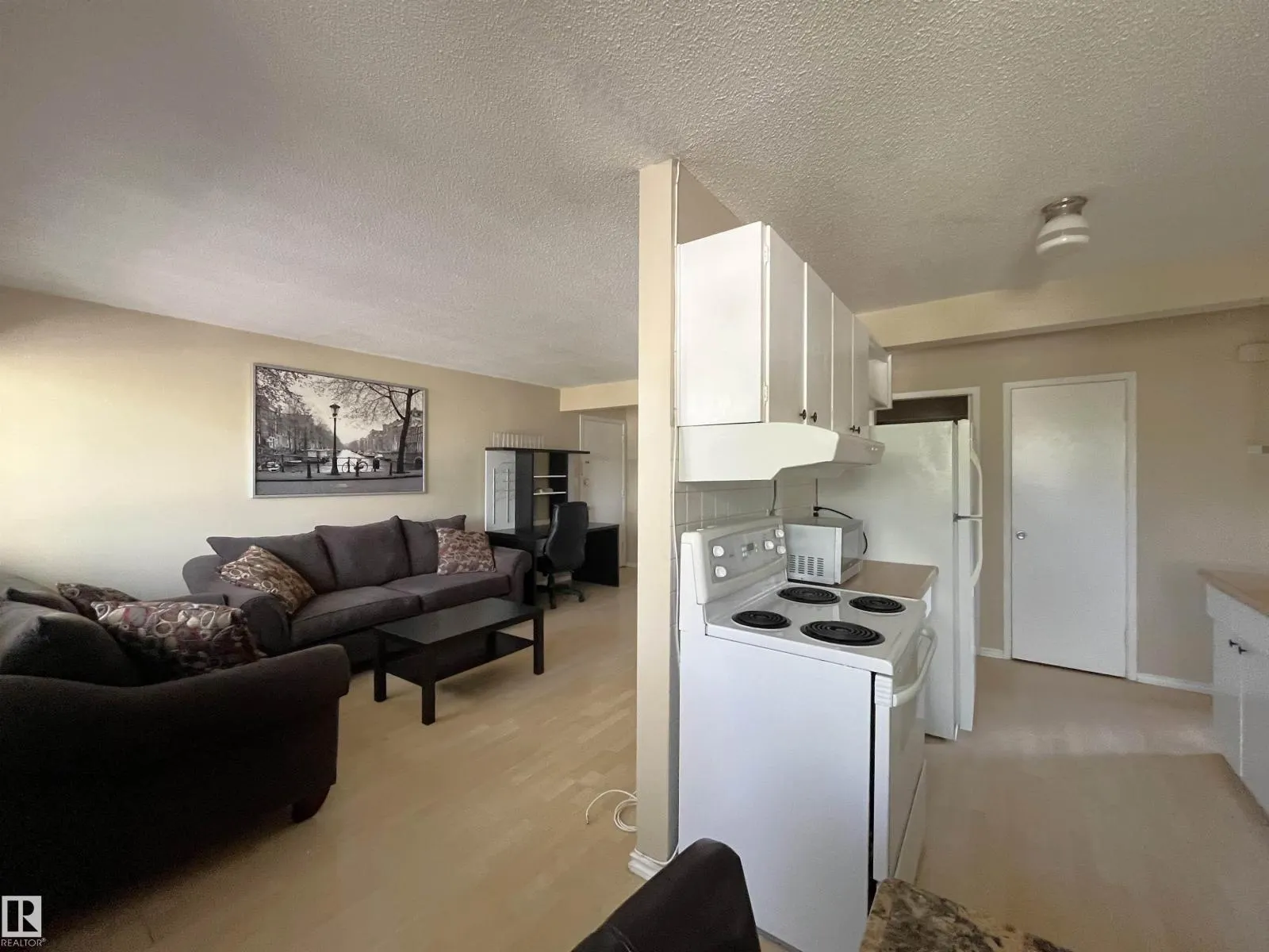 #23 5631 105 ST NW