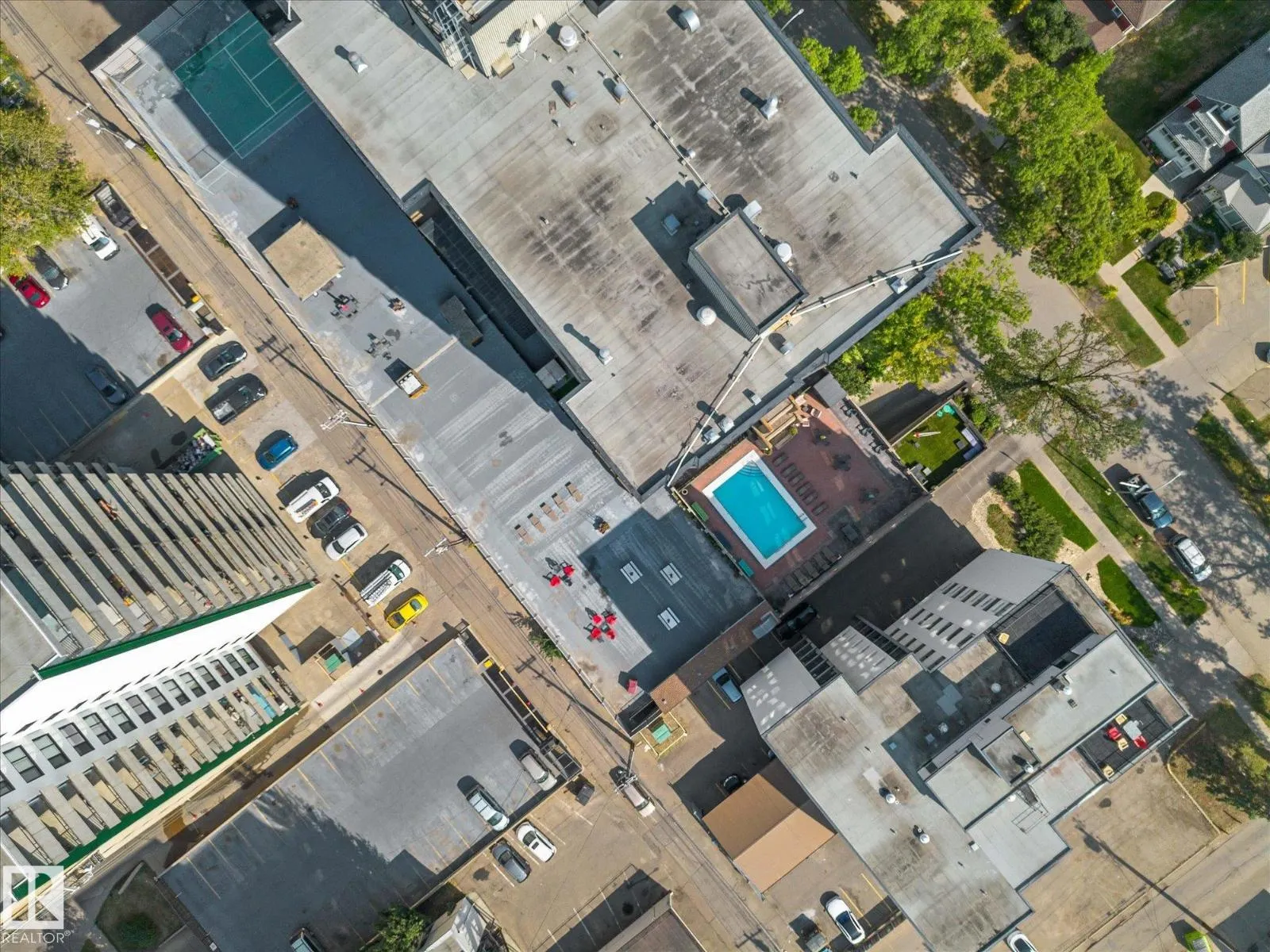 #401 10160 115 ST NW