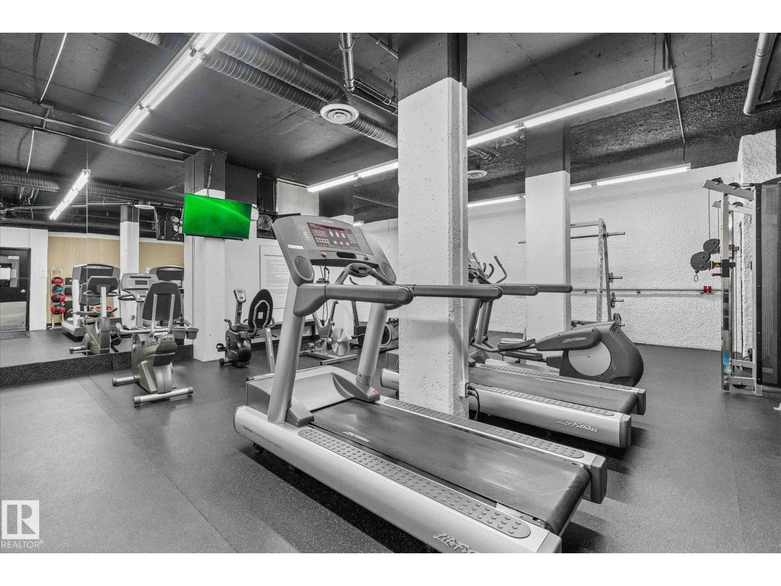 #401 10160 115 ST NW