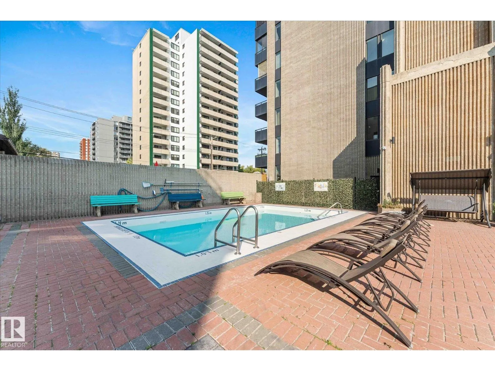 #401 10160 115 ST NW