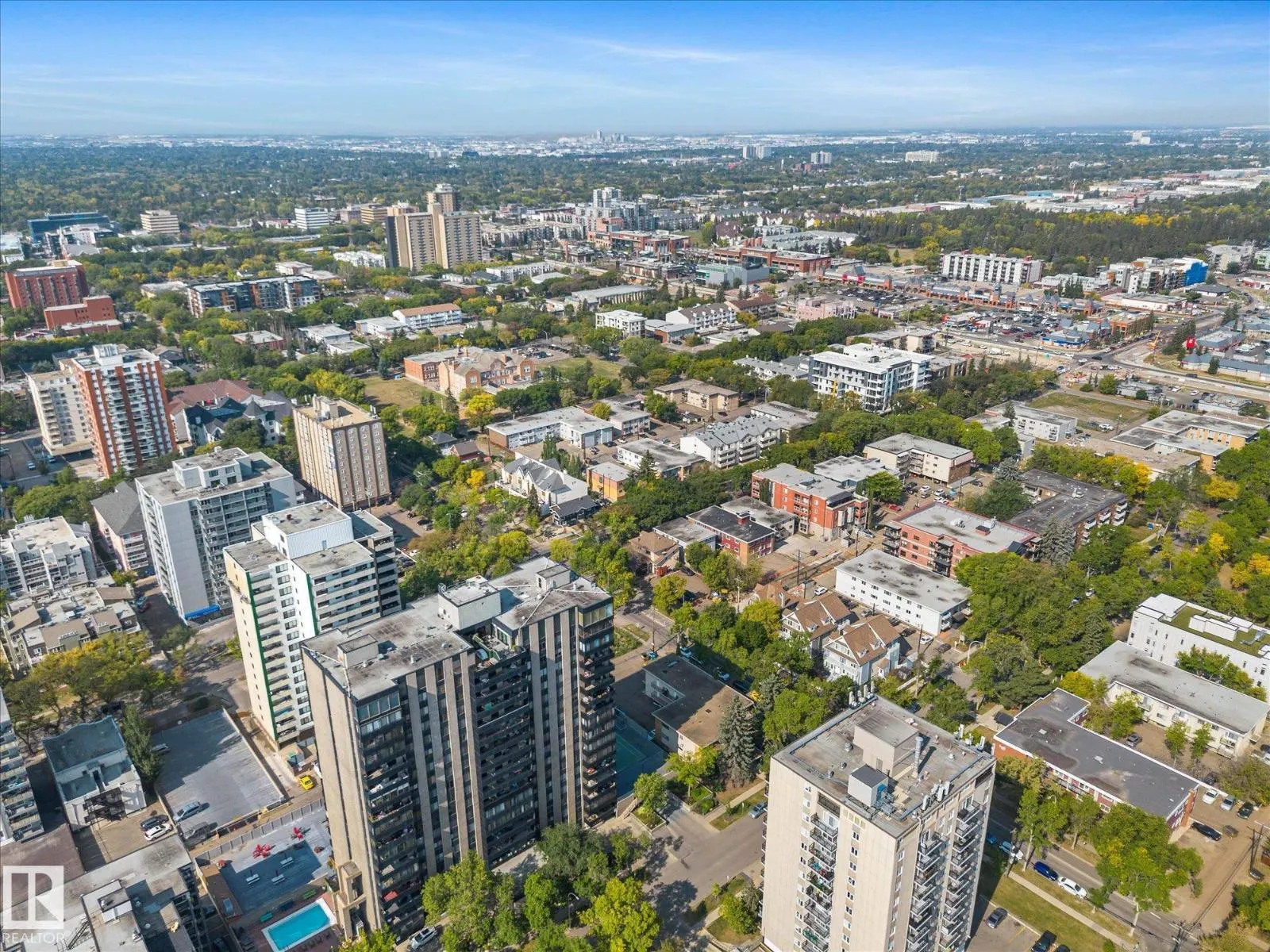 #401 10160 115 ST NW