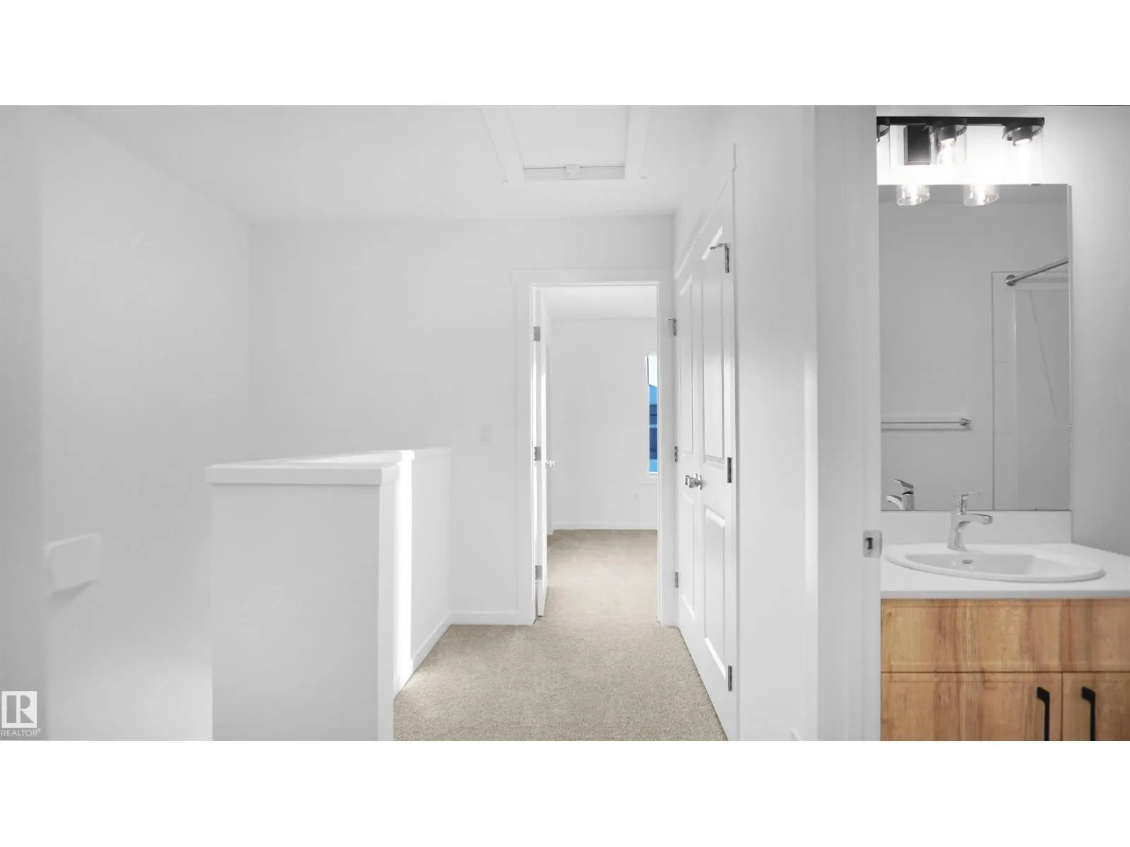 240 Savoy CR