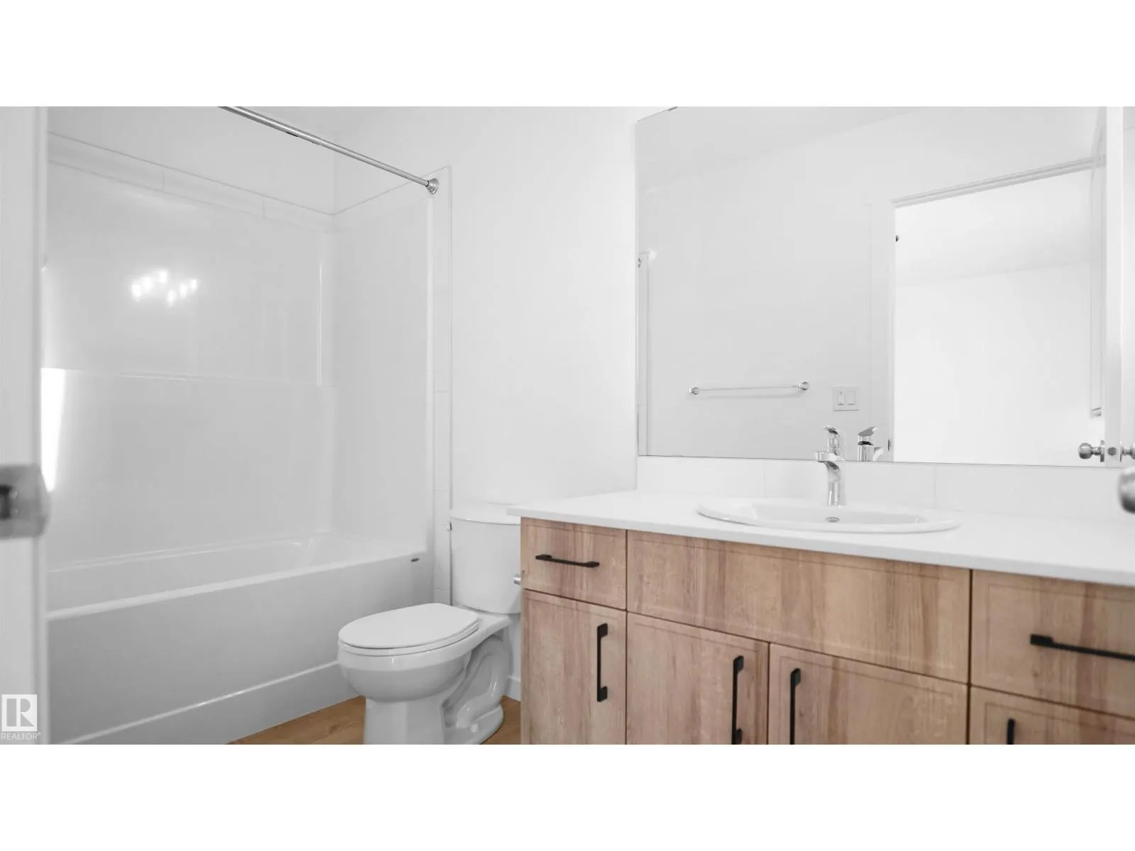 240 Savoy CR