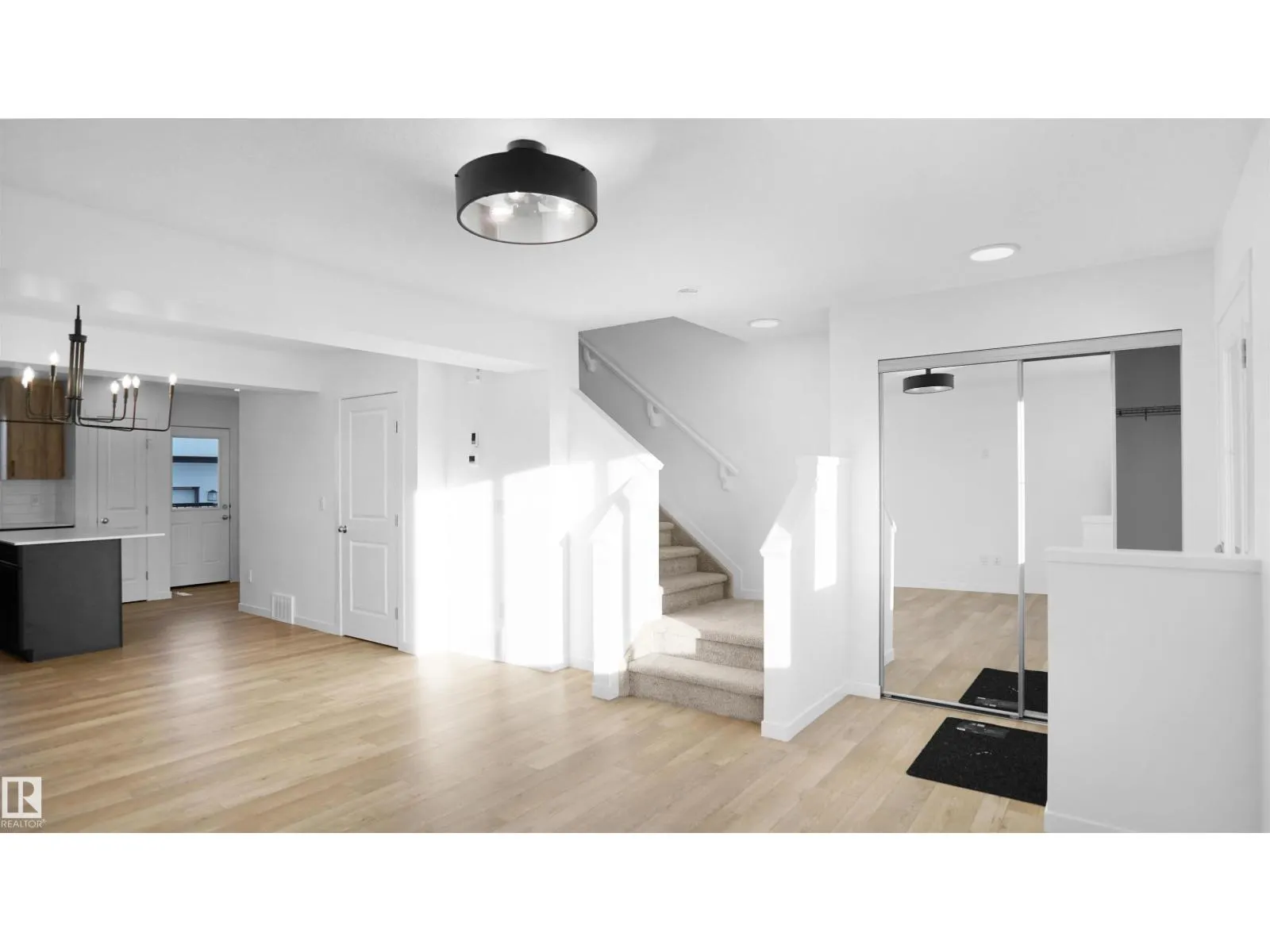 240 Savoy CR