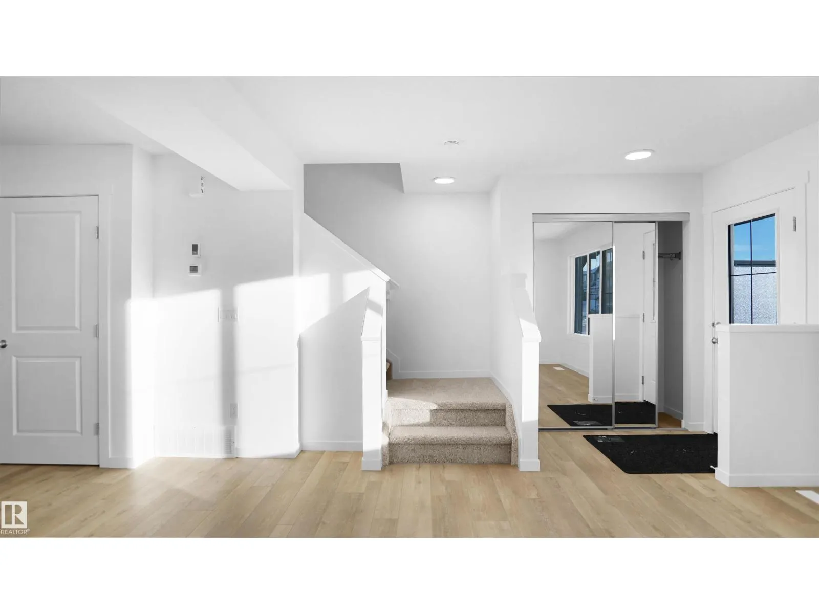 240 Savoy CR