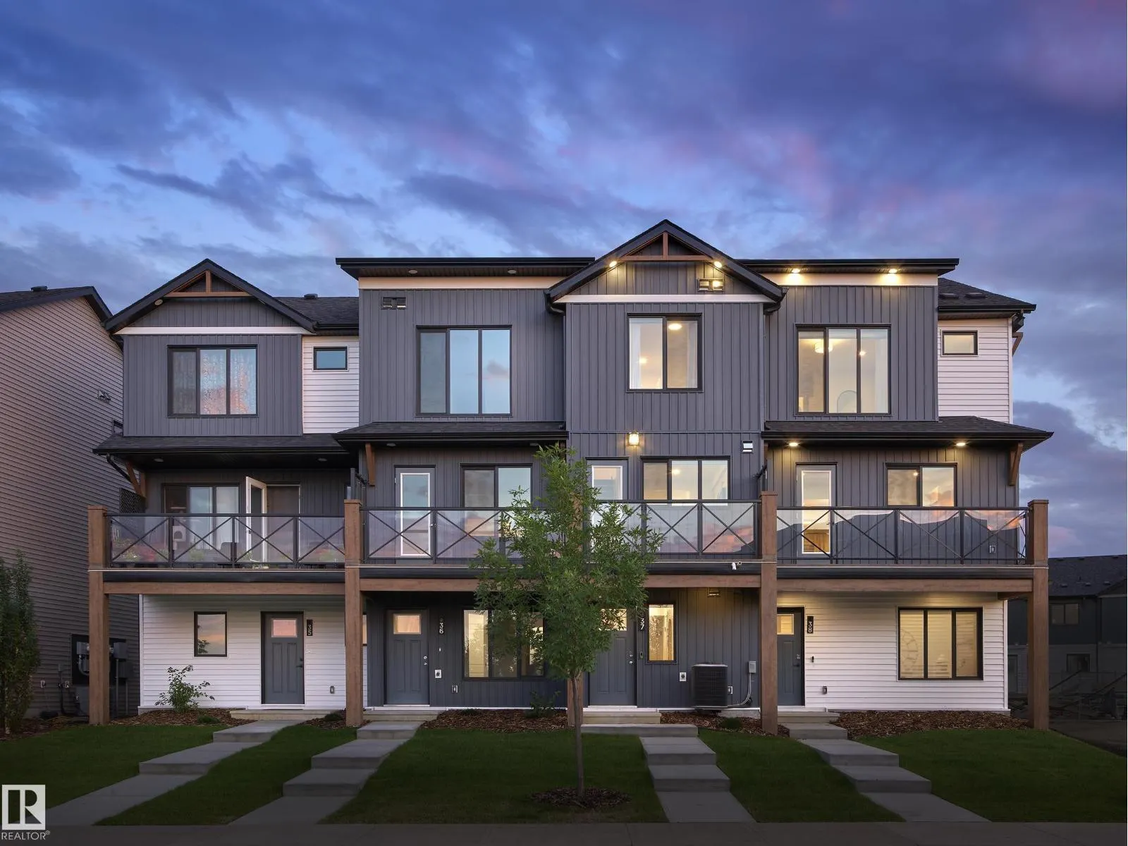 202 South Ravine DR