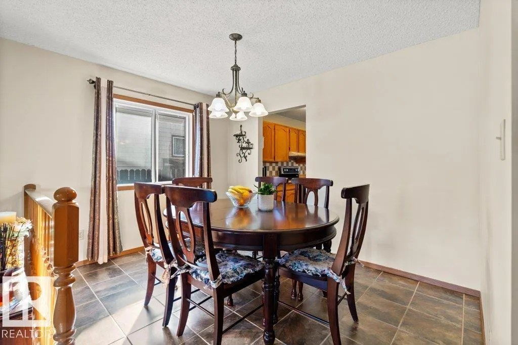 10429 28A AV NW