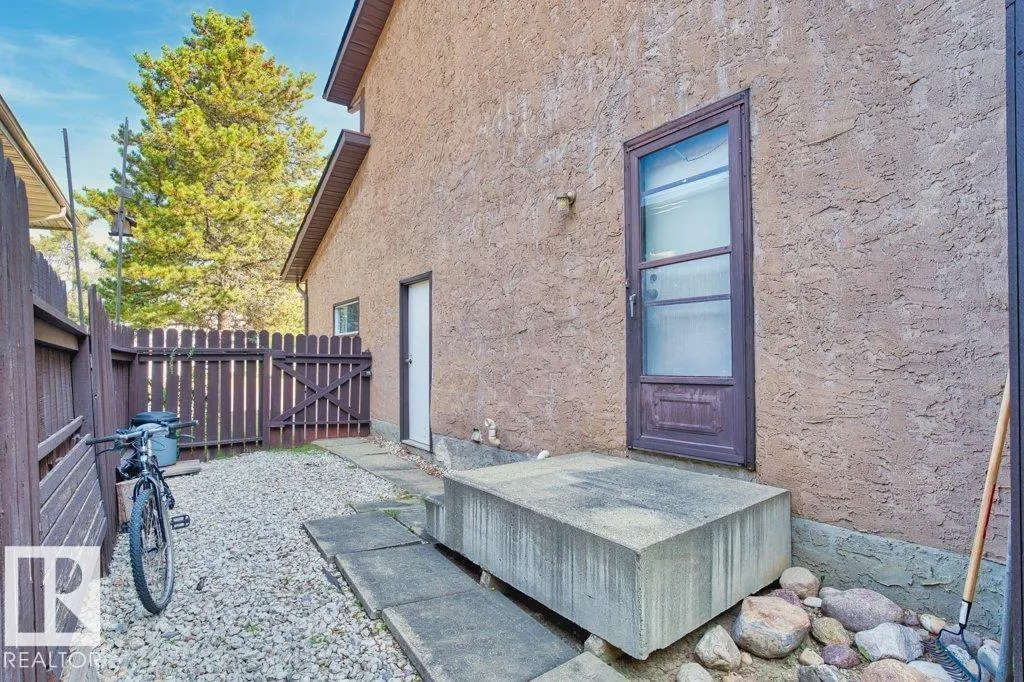 10429 28A AV NW