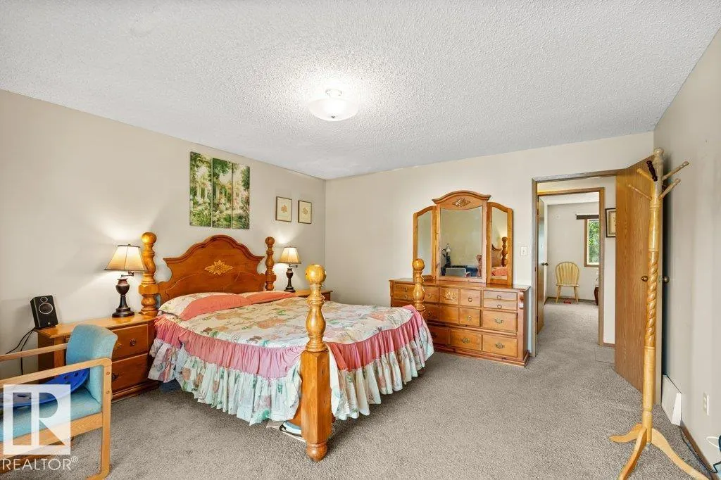 10429 28A AV NW