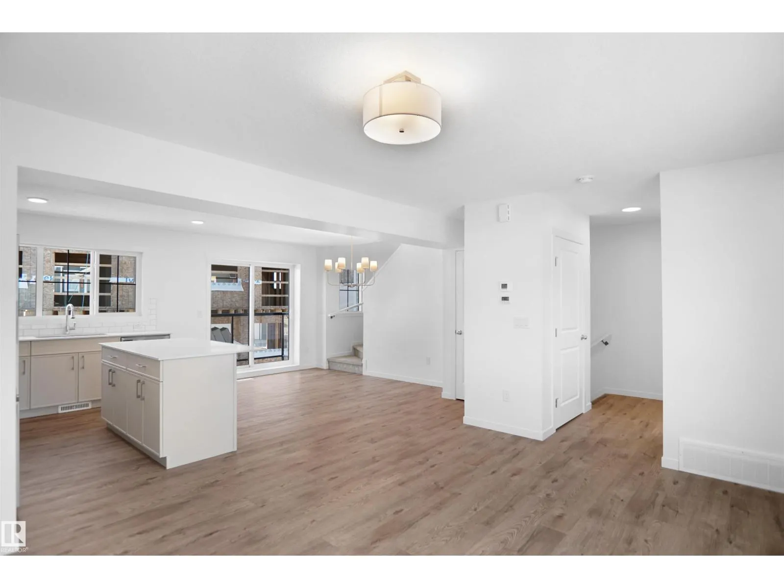 #79 1025 Secord PM NW