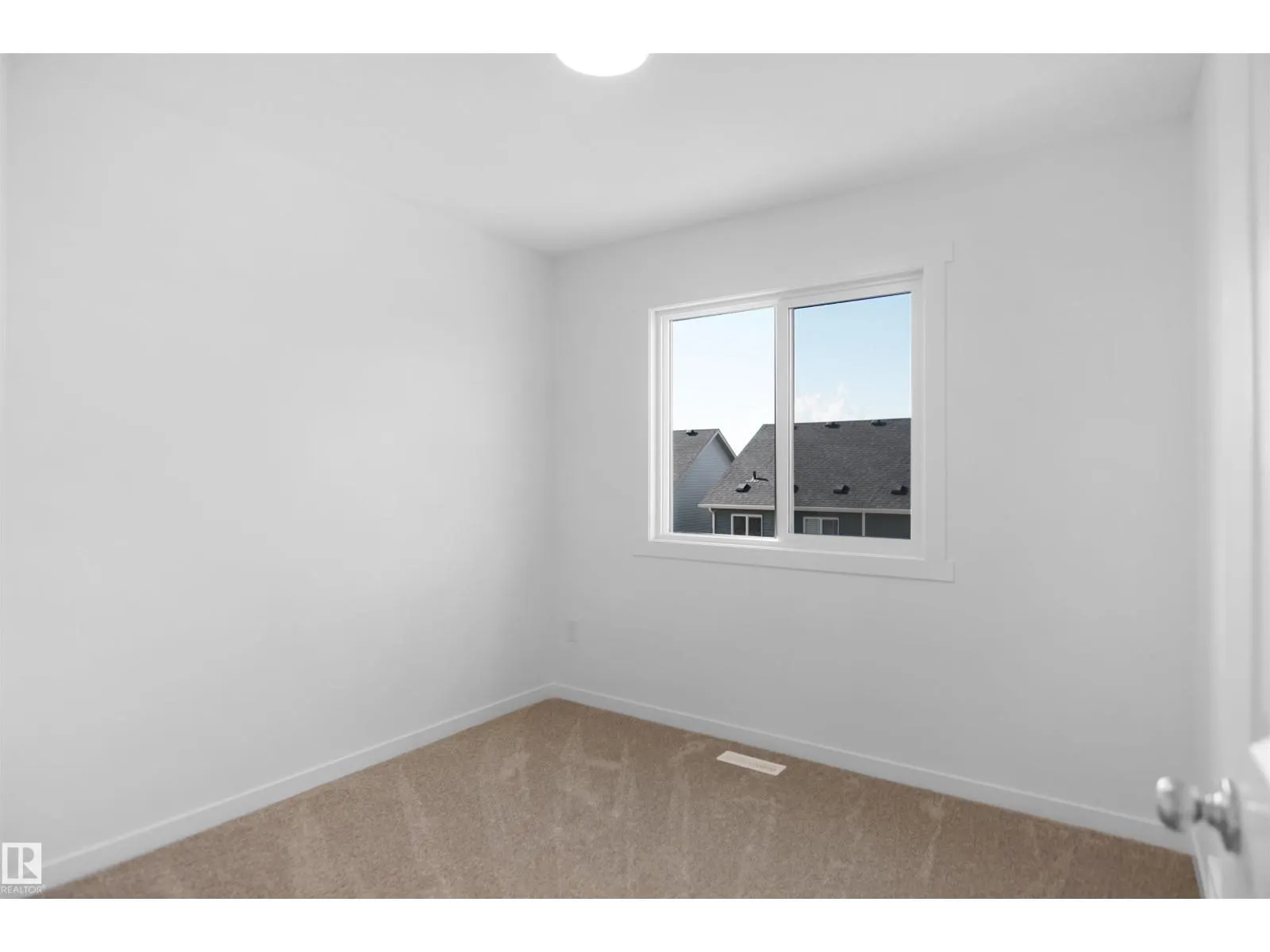 #79 1025 Secord PM NW