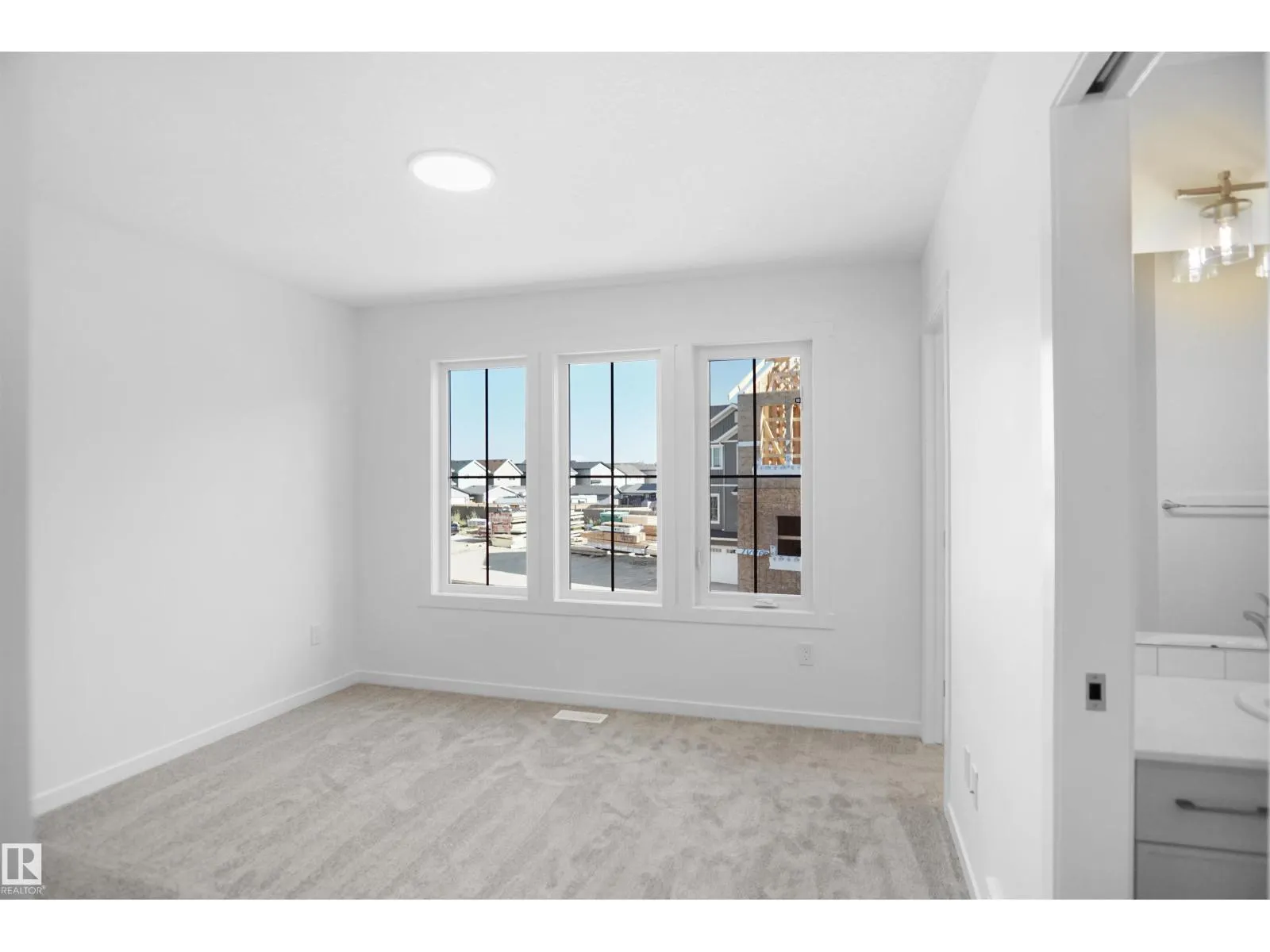 #79 1025 Secord PM NW