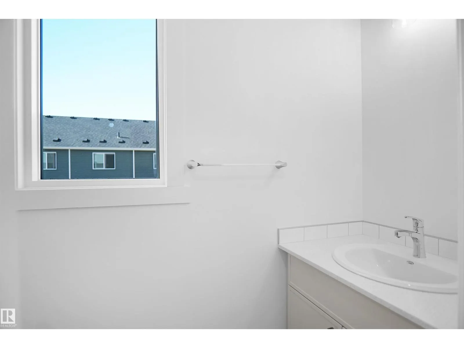 #79 1025 Secord PM NW