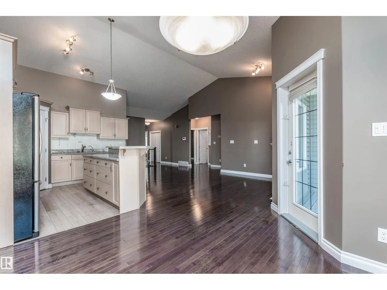 #123 102 WEST HAVEN DR