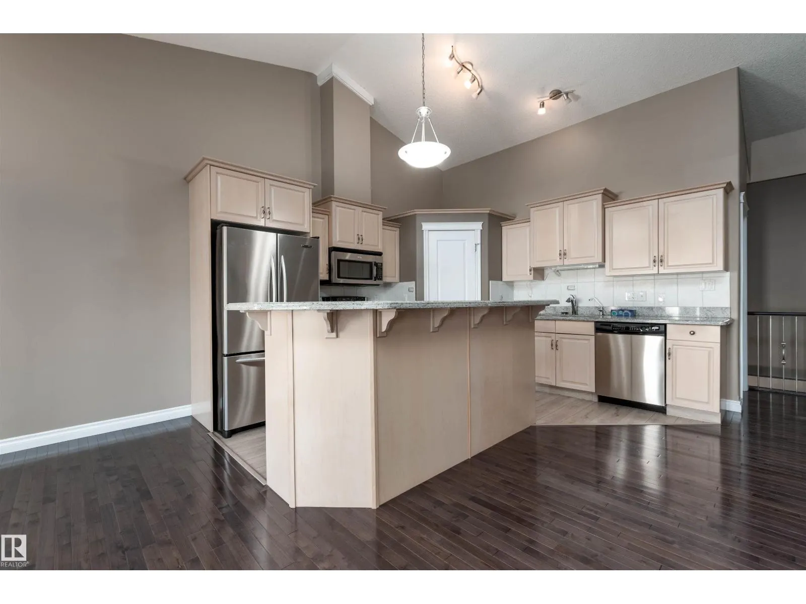 #123 102 WEST HAVEN DR