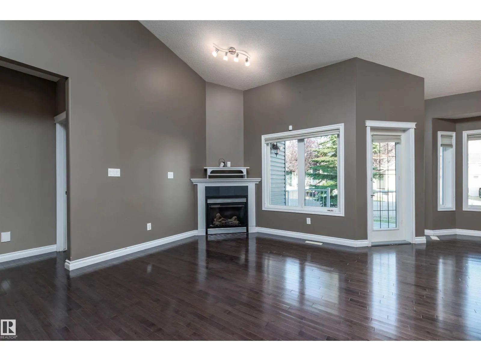 #123 102 WEST HAVEN DR