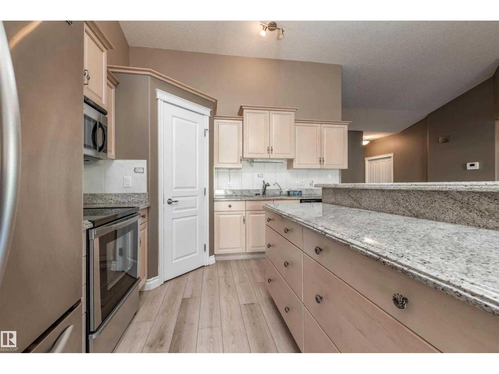 #123 102 WEST HAVEN DR