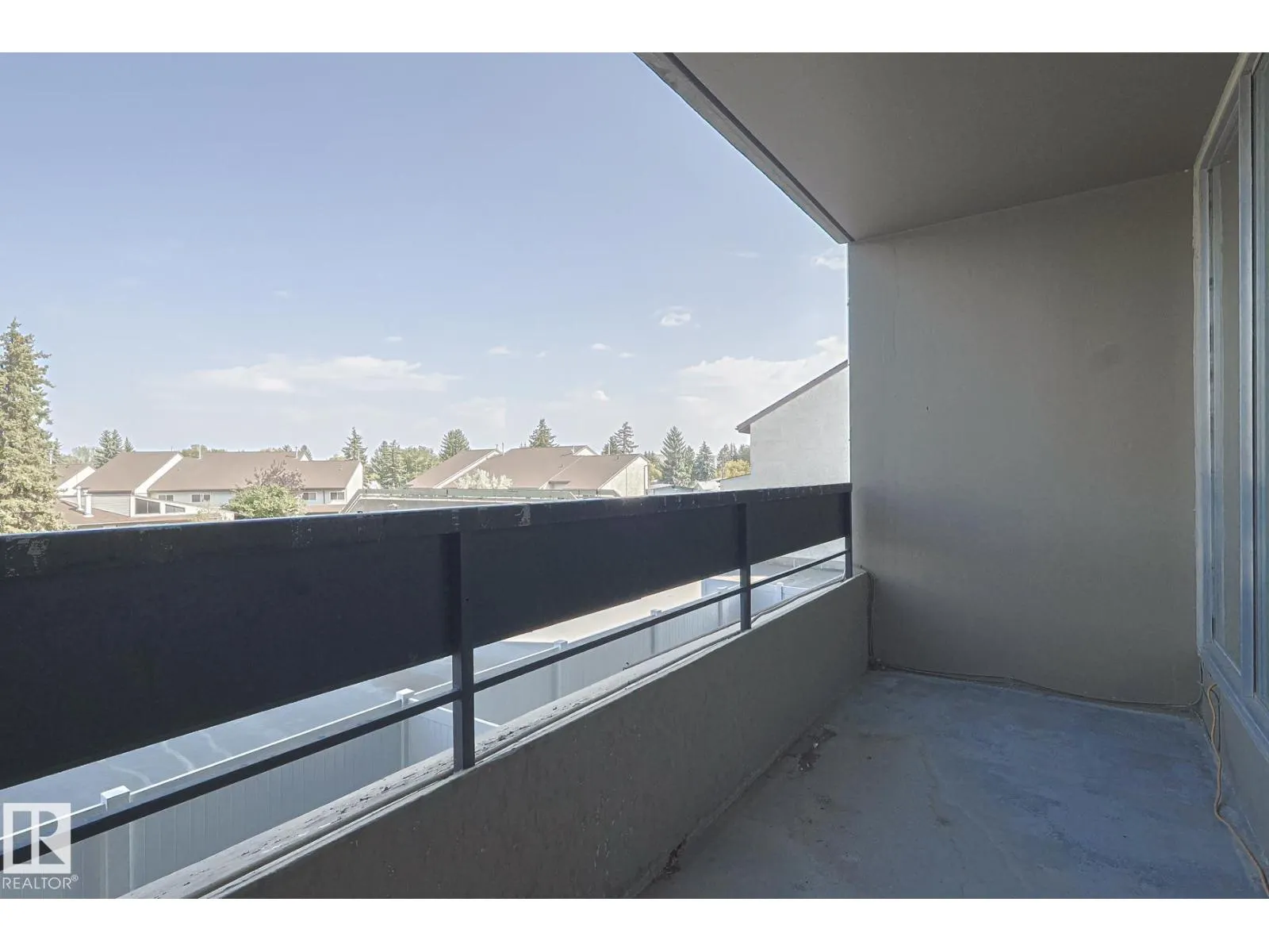 #23 8745 165 ST NW NW