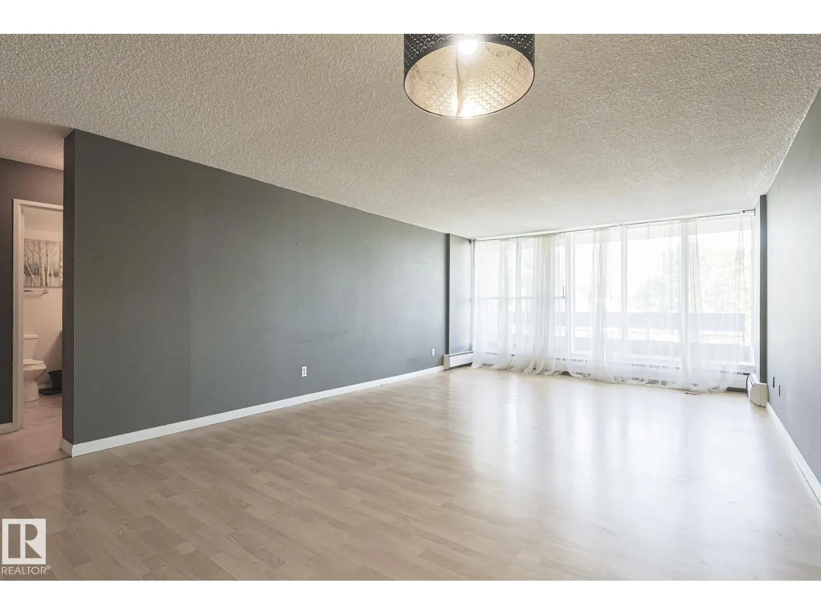 #23 8745 165 ST NW NW