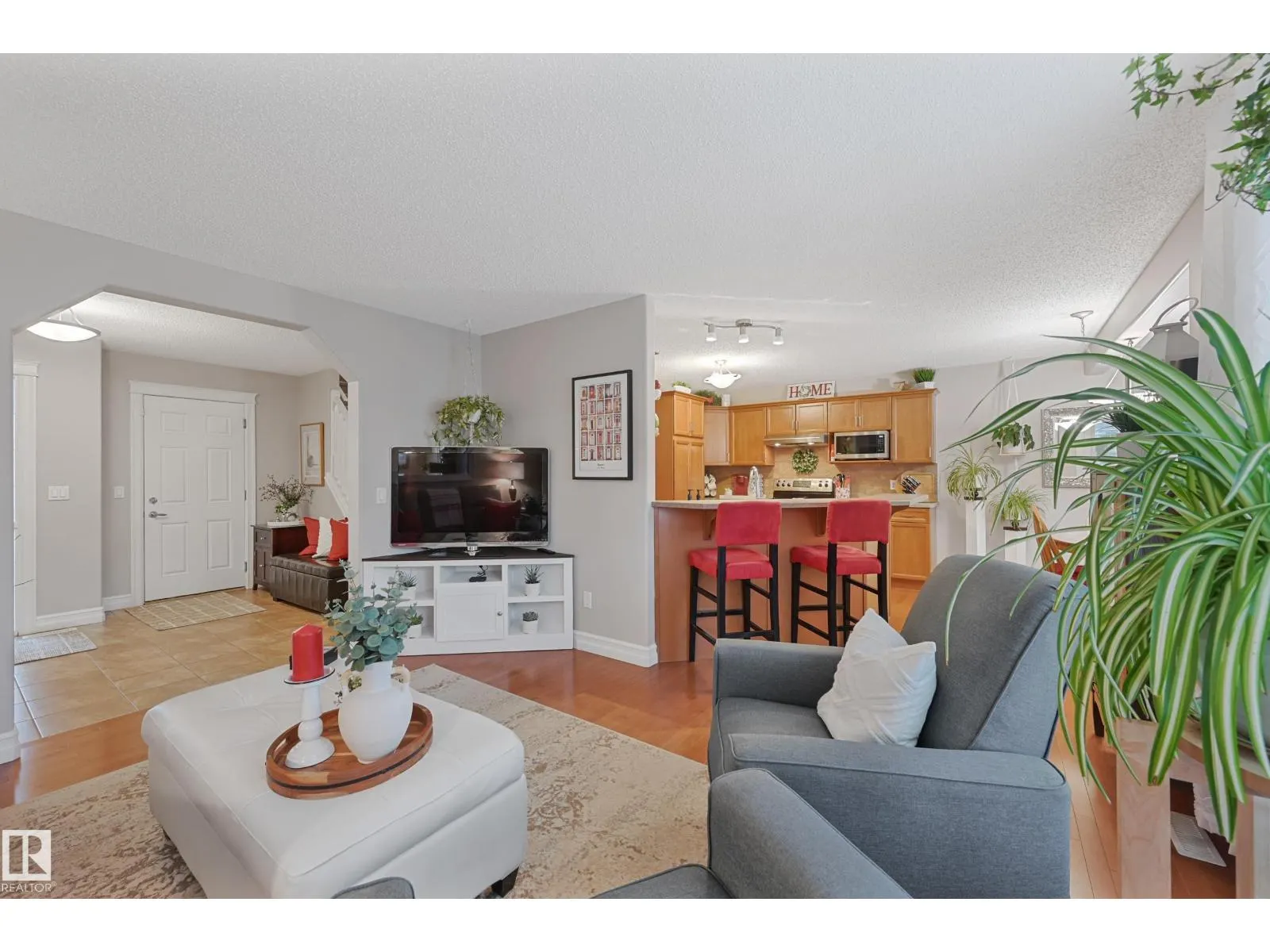 7 SPRING GROVE CR