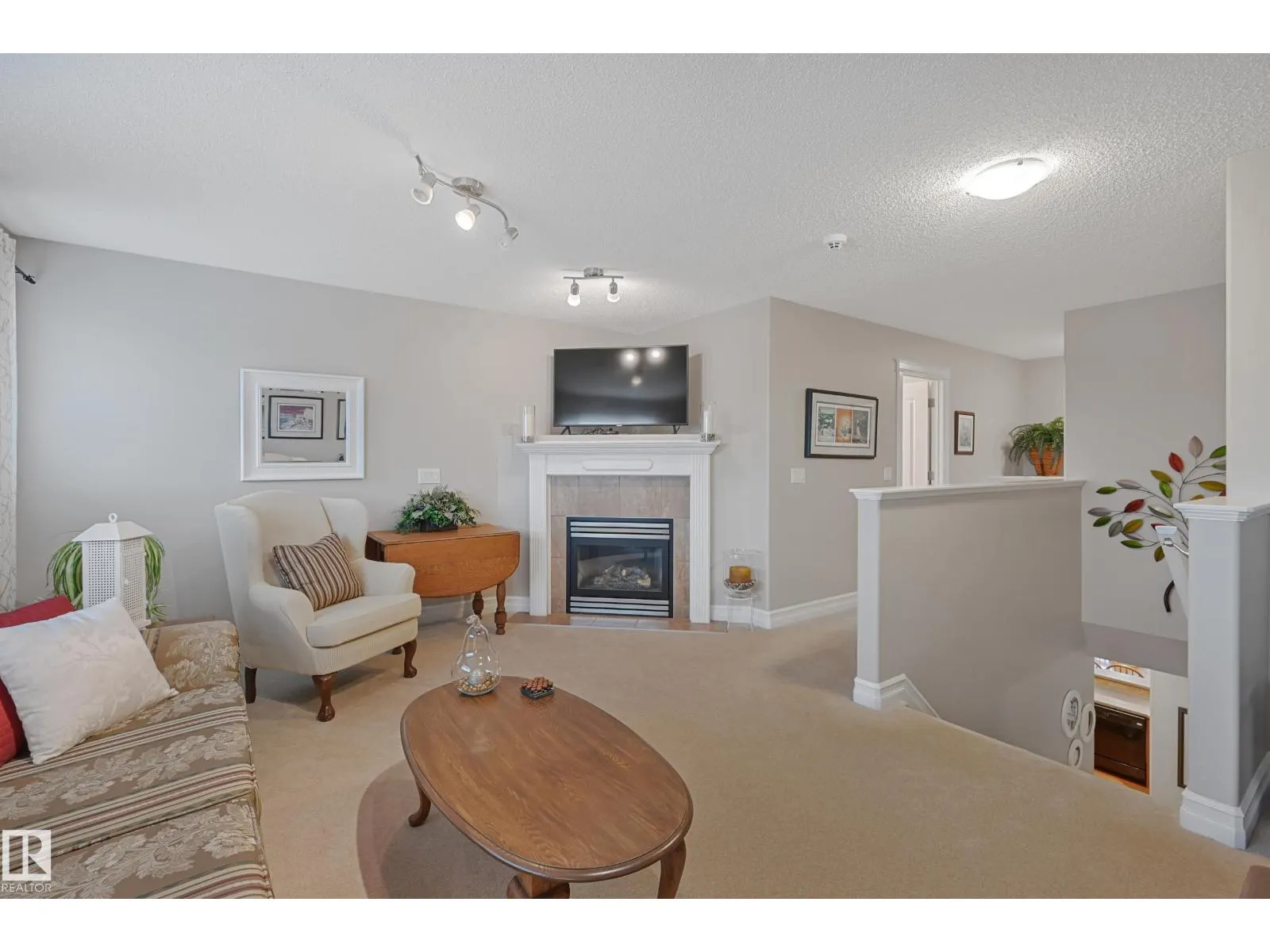 7 SPRING GROVE CR