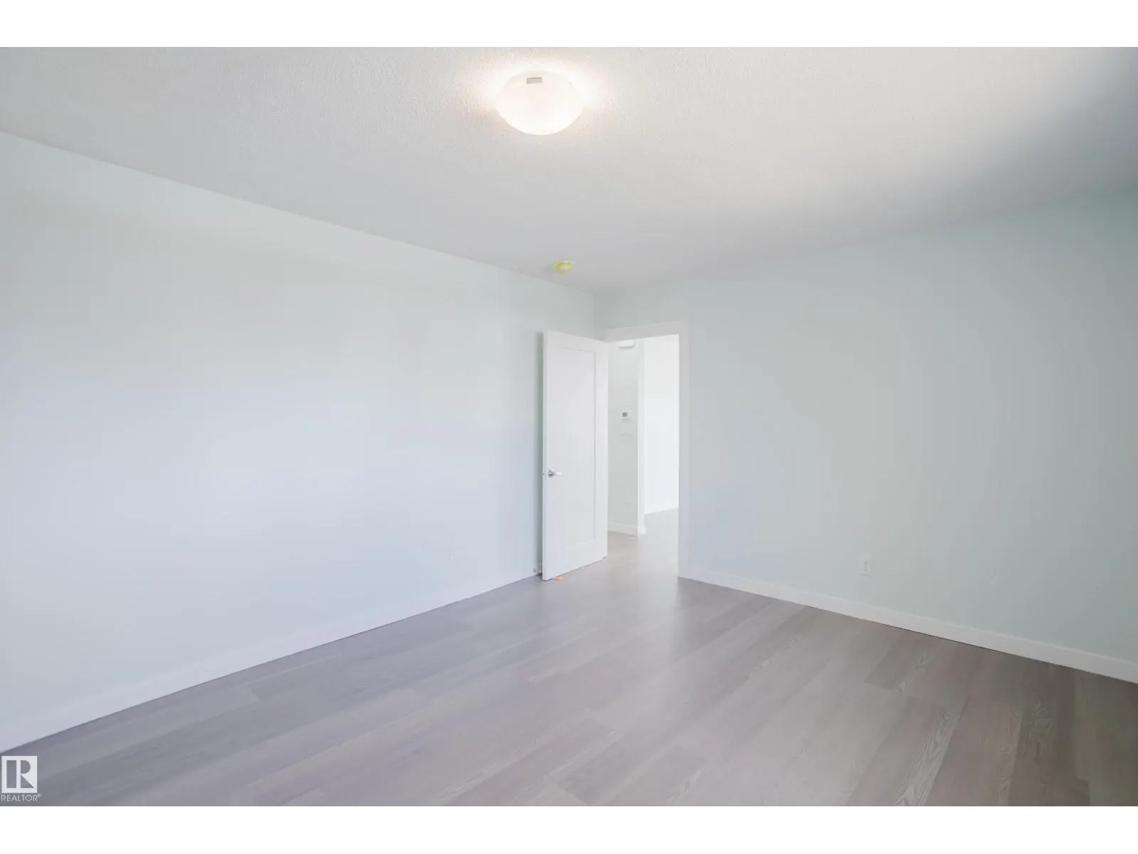 12821 125 ST NW