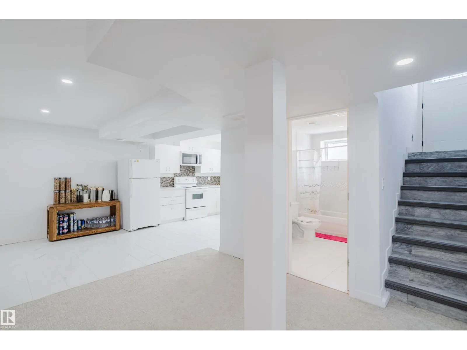 12821 125 ST NW
