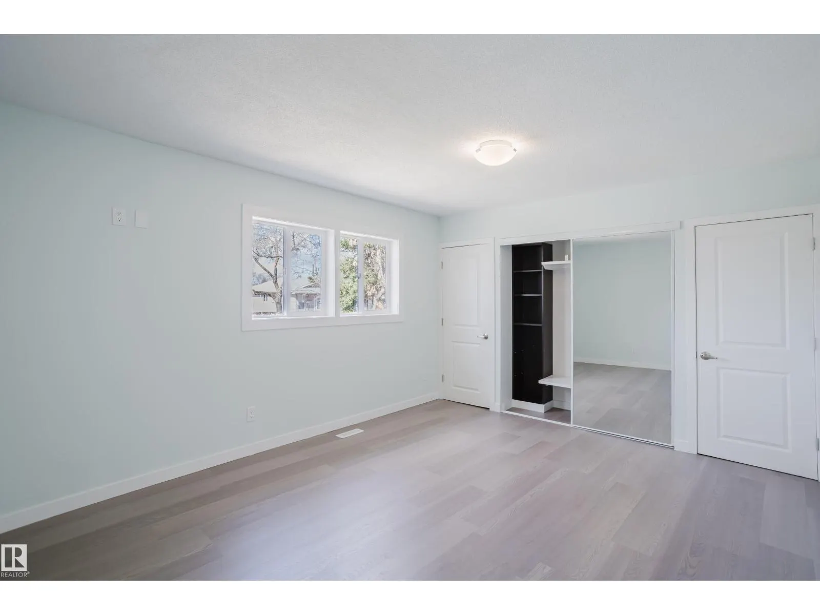 12821 125 ST NW