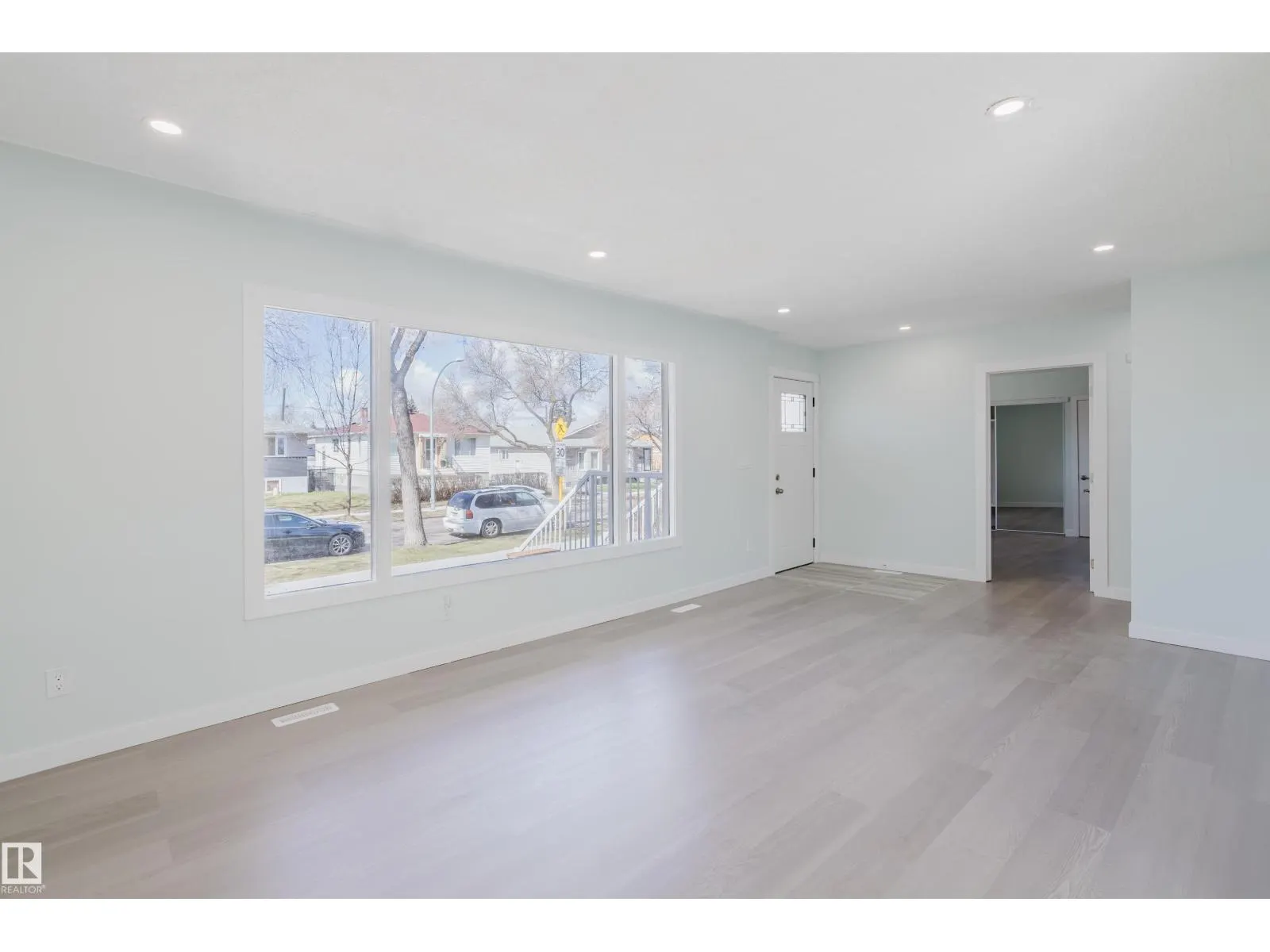 12821 125 ST NW