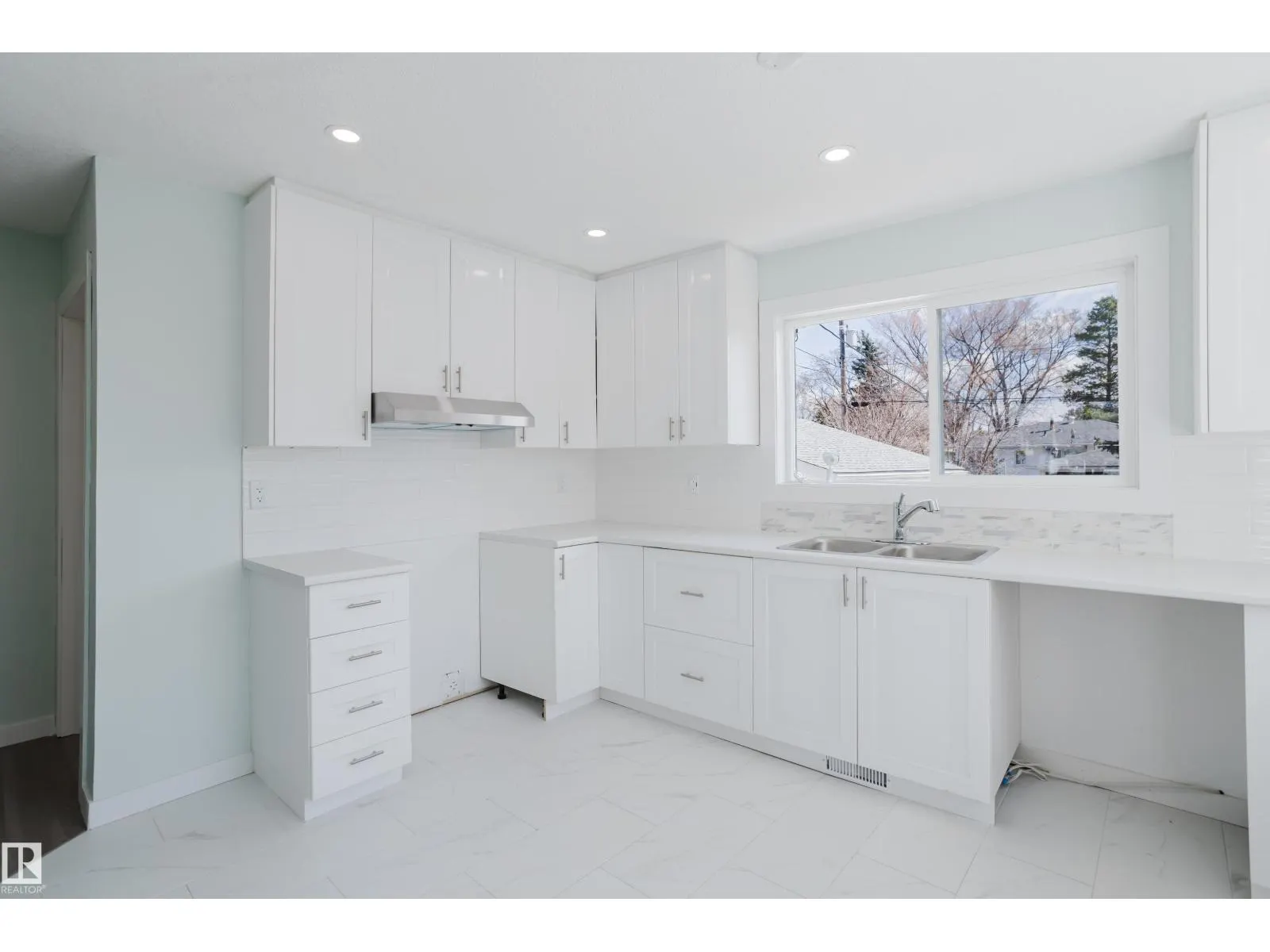 12821 125 ST NW