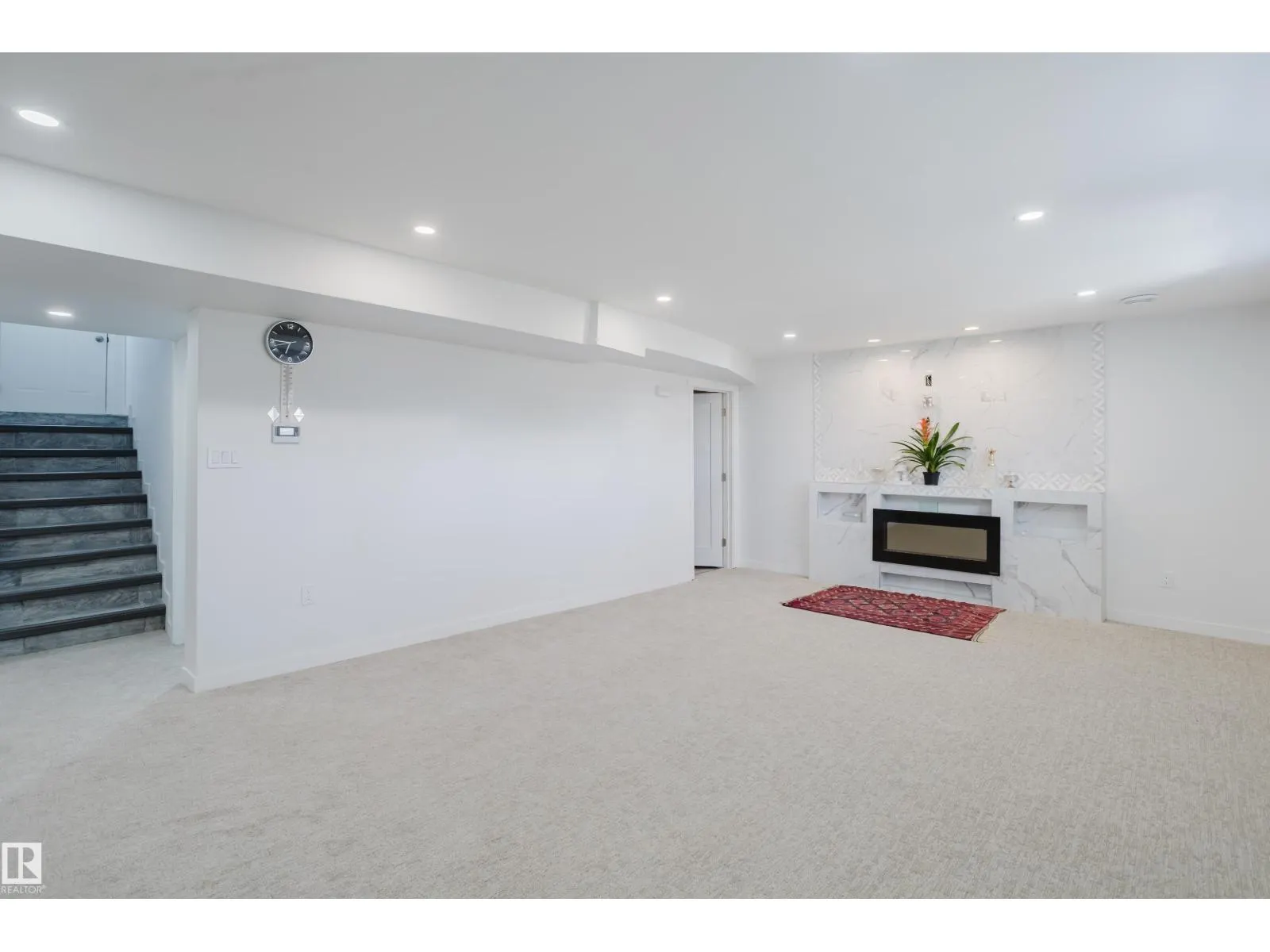 12821 125 ST NW