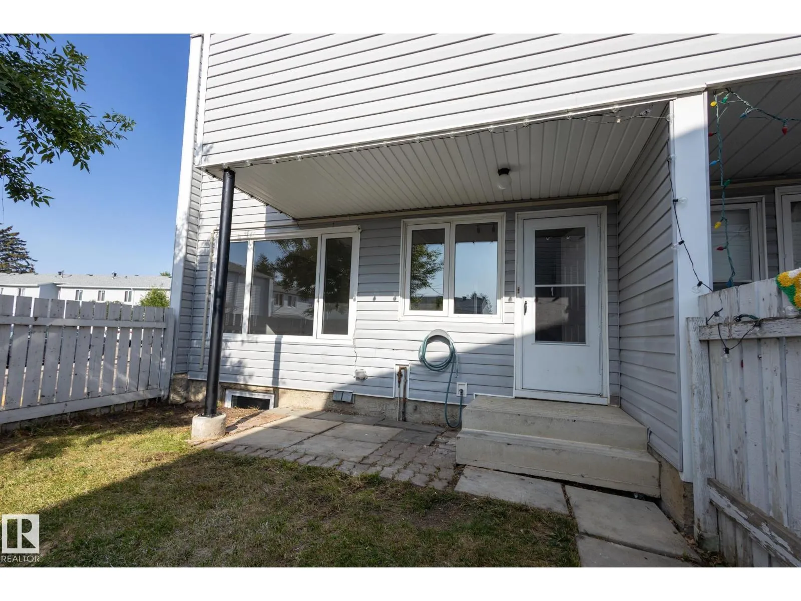 62 AMBERLY CO NW