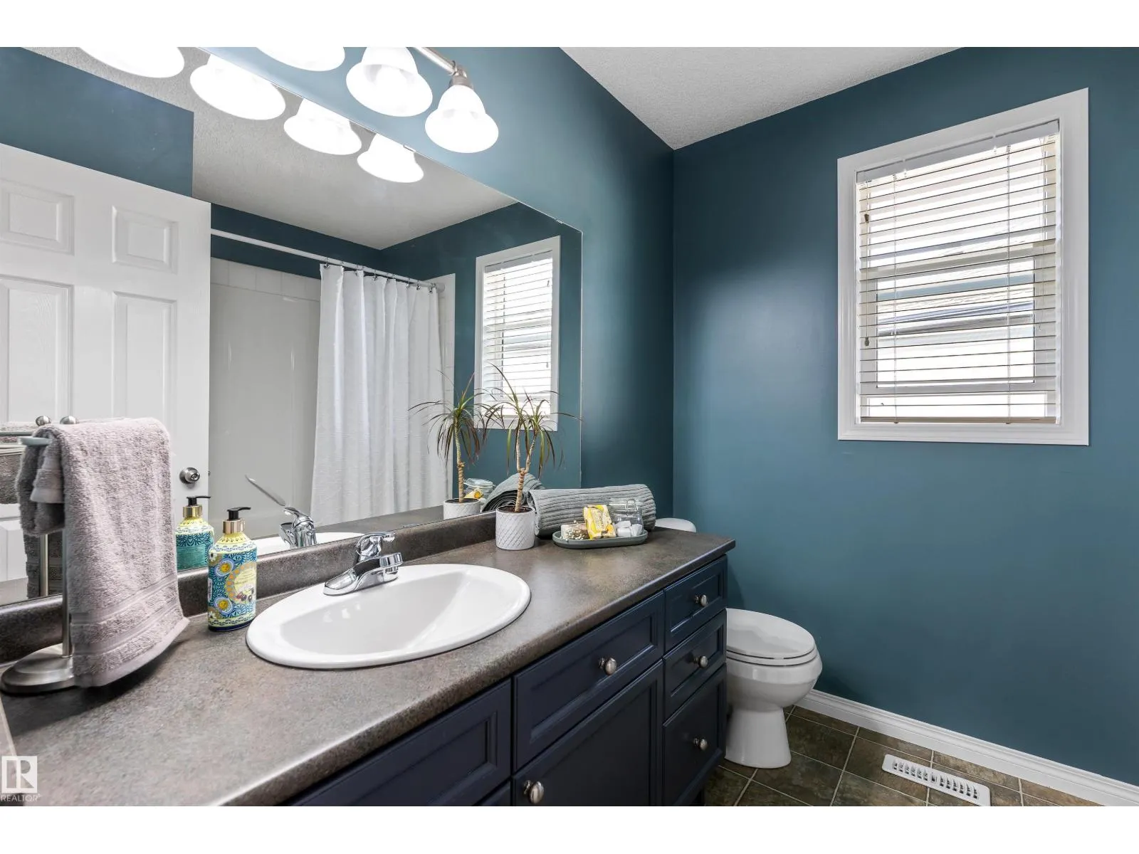 4331 MCMULLEN WY SW