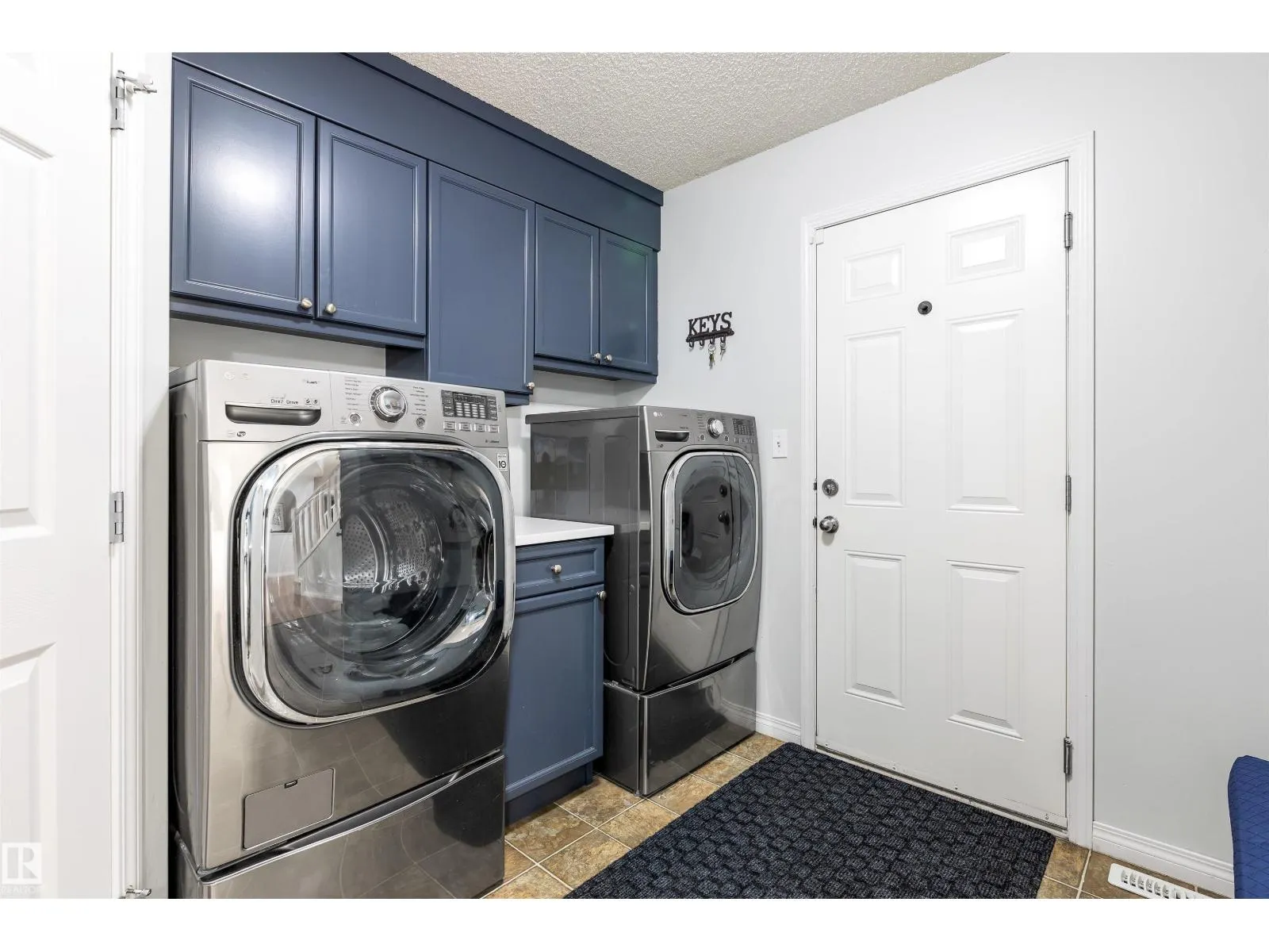 4331 MCMULLEN WY SW