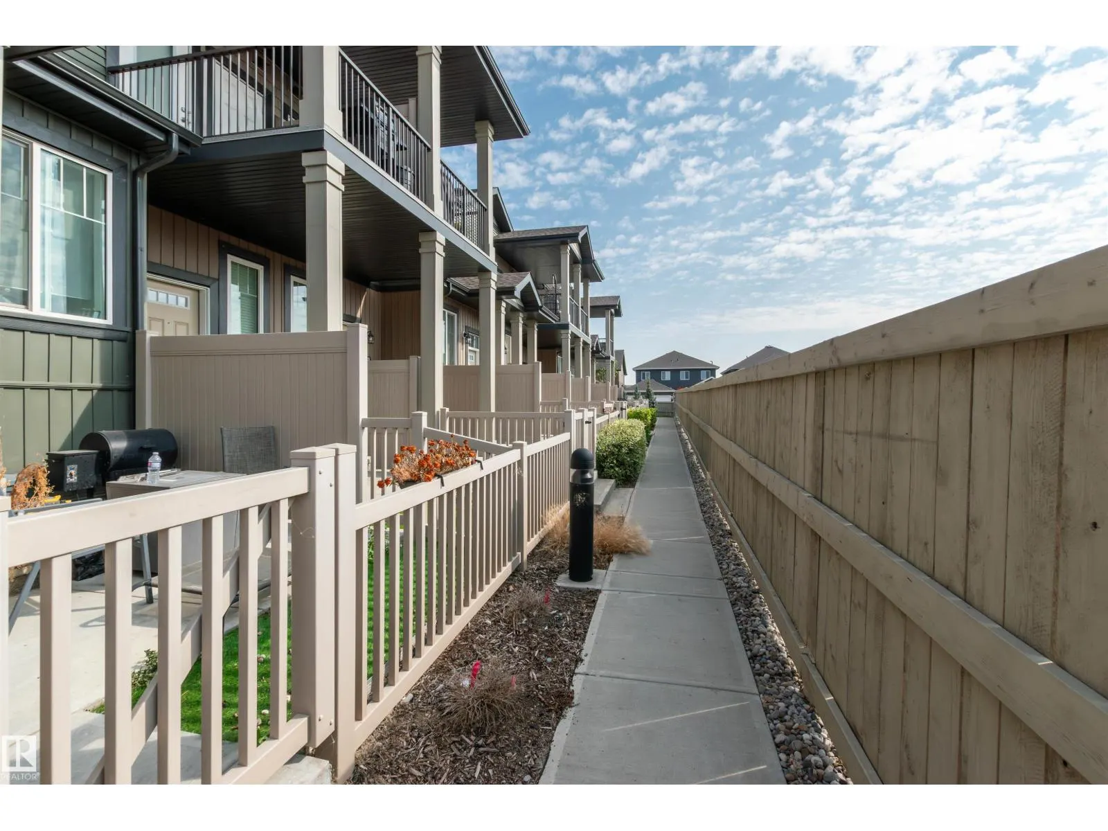 #46 3305 ORCHARDS LINK LI SW