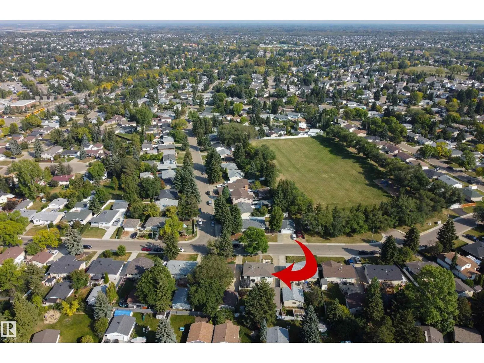 26 PEACOCK DR