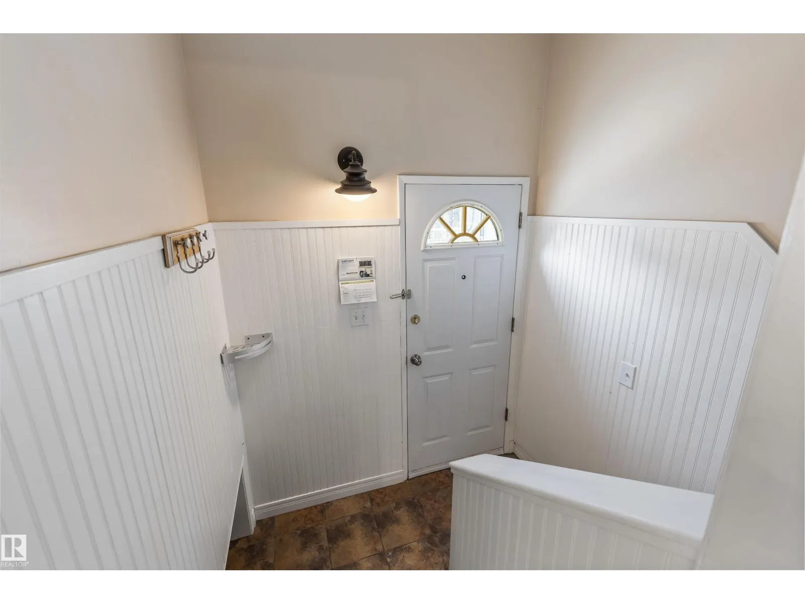 26 PEACOCK DR