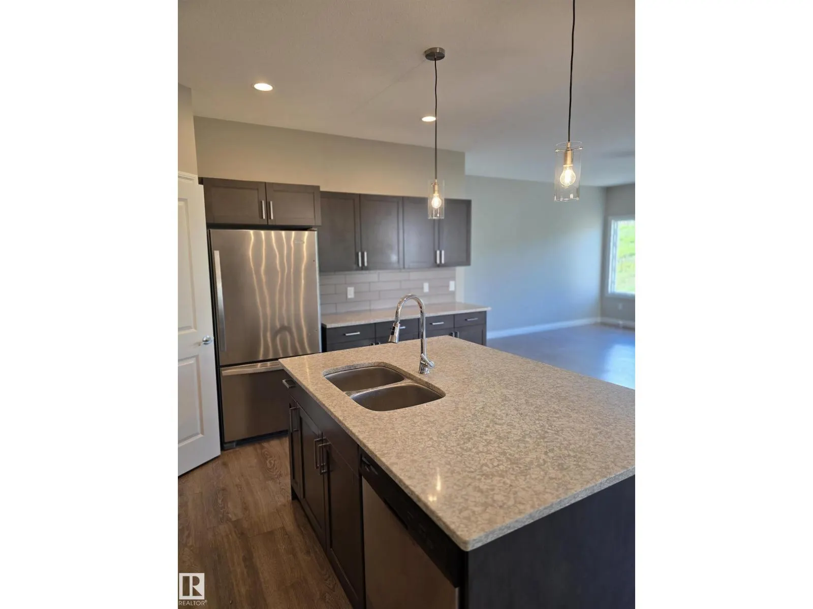 4331 126 AV NW