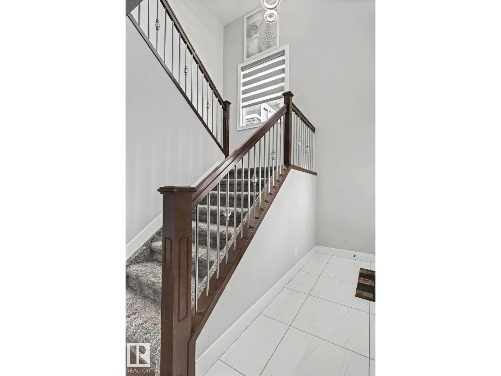 4119 7 AV SW