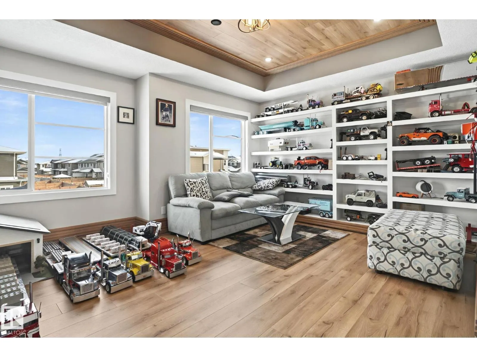 4119 7 AV SW